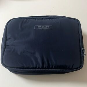AIR MESH Black Zip Closure Cosmetic Bag